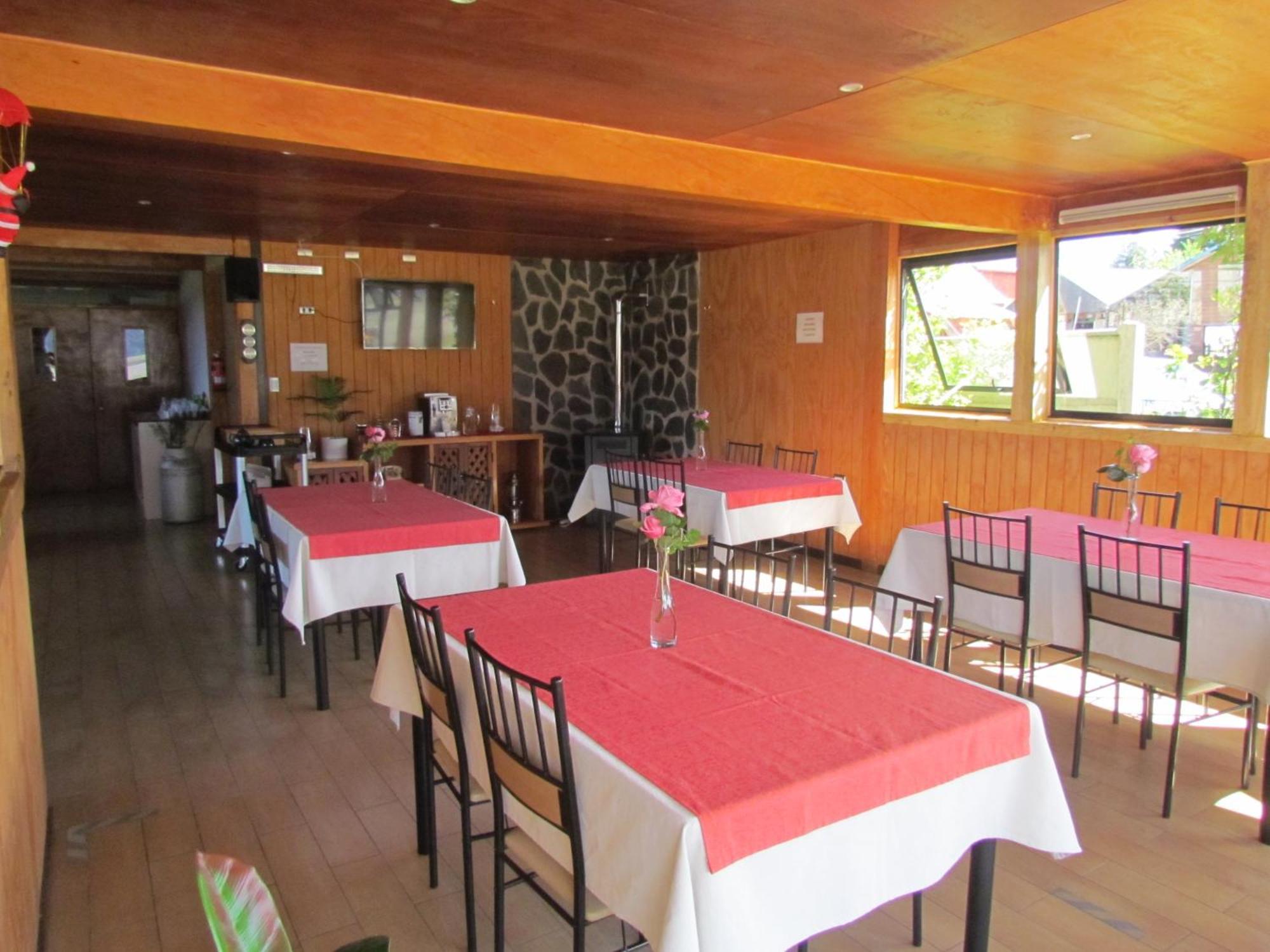 Hosteria Antupiren Hornopiren Buitenkant foto