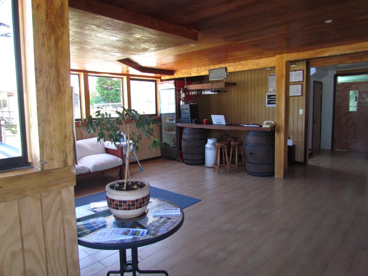 Hosteria Antupiren Hornopiren Buitenkant foto